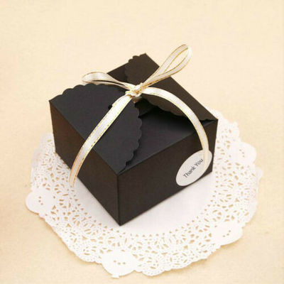 Bon prix Boîte-cadeau noirs de bougie de gâteau de Bomboniere de faveur de mariage d'anniversaire de boîtes de papier de LSX en ligne