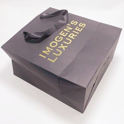 Bon prix La coutume a imprimé la poignée en soie de sacs en papier de Papier d'emballage recyclable pour l'emballage de cadeau en ligne