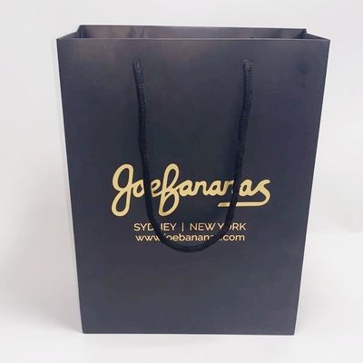 Bon prix Sacs de papier de cadeau réutilisés par carte de boutique gravant en refief ou stratification brillante en ligne