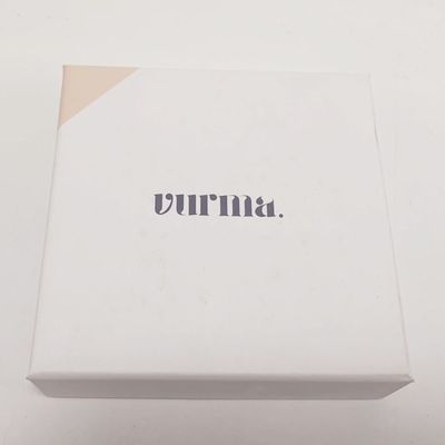Bon prix Caisses d'emballage personnalisées par ivoire blanc à extrémité élevé de cadeau de logo de boîte de papier de bijoux en ligne