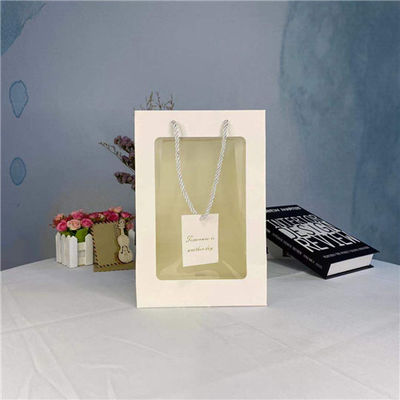 Bon prix Sacs de papier de cadeau de Noël avec la fenêtre claire de PVC en ligne