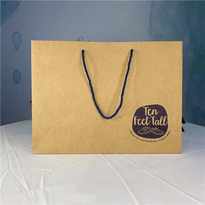 Bon prix Sacs de estampillage chauds de cadeau de Logo Large Model Kraft Paper en ligne